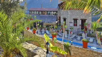 Stone Village Petrino Horio