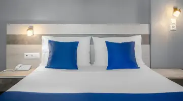 Stratos Hotel