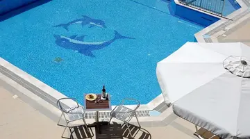 Stratos Hotel
