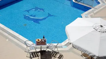 Stratos Hotel