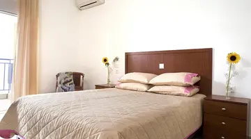 Stratos Hotel