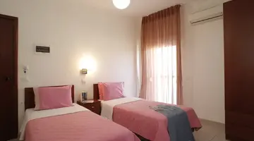 Stratos Hotel