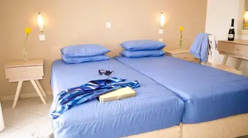 Stratos Hotel