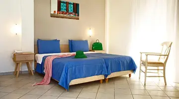 Stratos Hotel