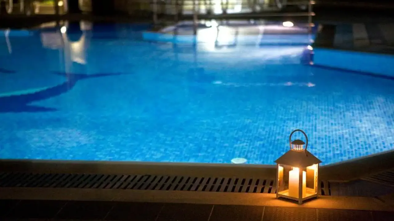 Stratos Hotel