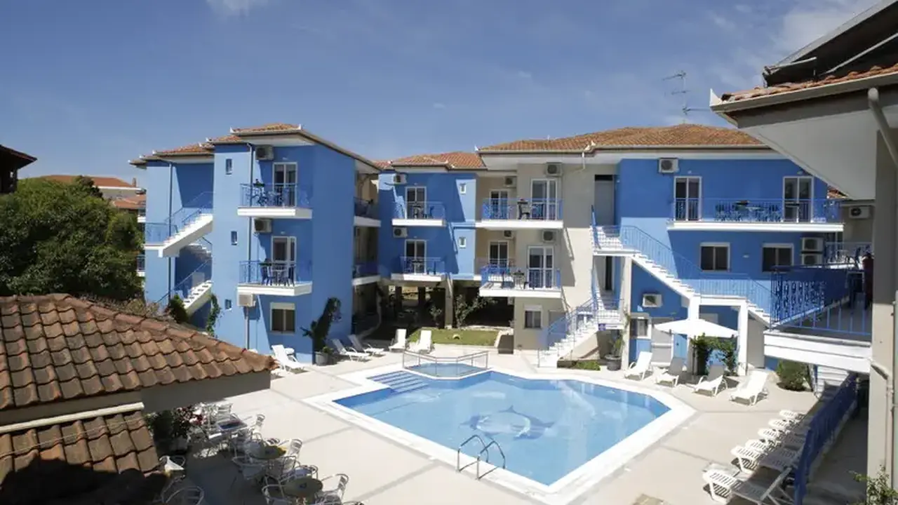 Stratos Hotel