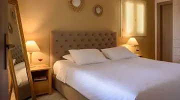 Suite Home Santorini