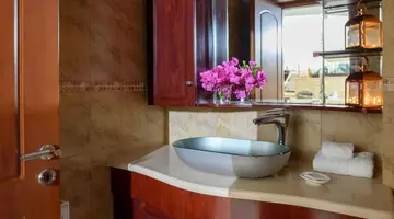 Suite Home Santorini