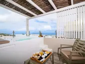 Suite Home Santorini