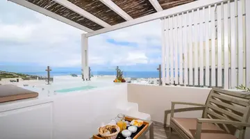 Suite Home Santorini
