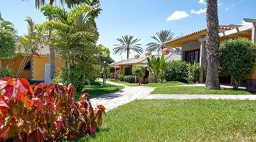 Suites &amp Villas by Dunas
