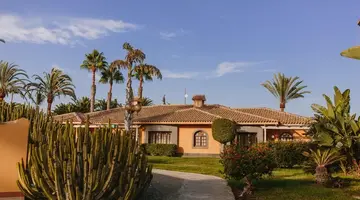 Suites &amp Villas by Dunas