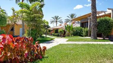 SUITES & VILLAS BY DUNAS