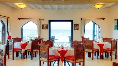 Sultan Sands Island Resort