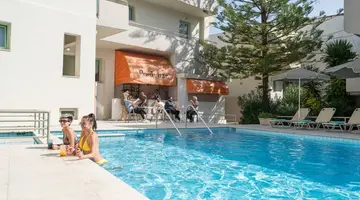 SUMMER BEACH HOTEL