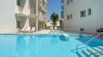 SUMMER BEACH HOTEL