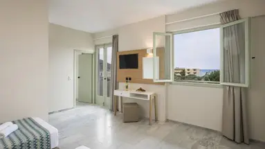 SUMMER BEACH HOTEL