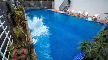 SUMMER DREAM HOTEL