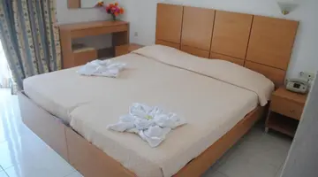 Summer Dream Hotel