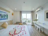 SUMMER DREAM HOTEL