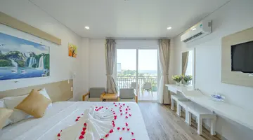 SUMMER DREAM HOTEL
