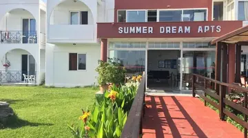 Summer Dream Hotel