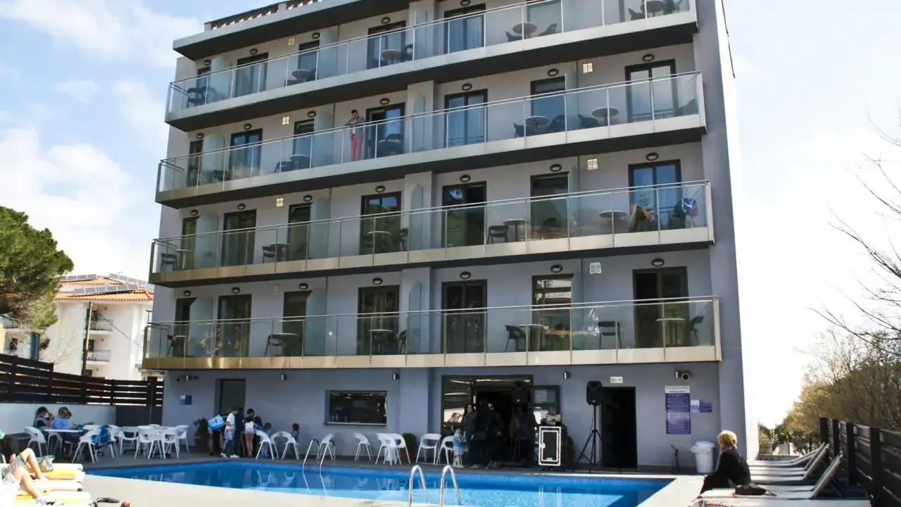 Summer Hotel