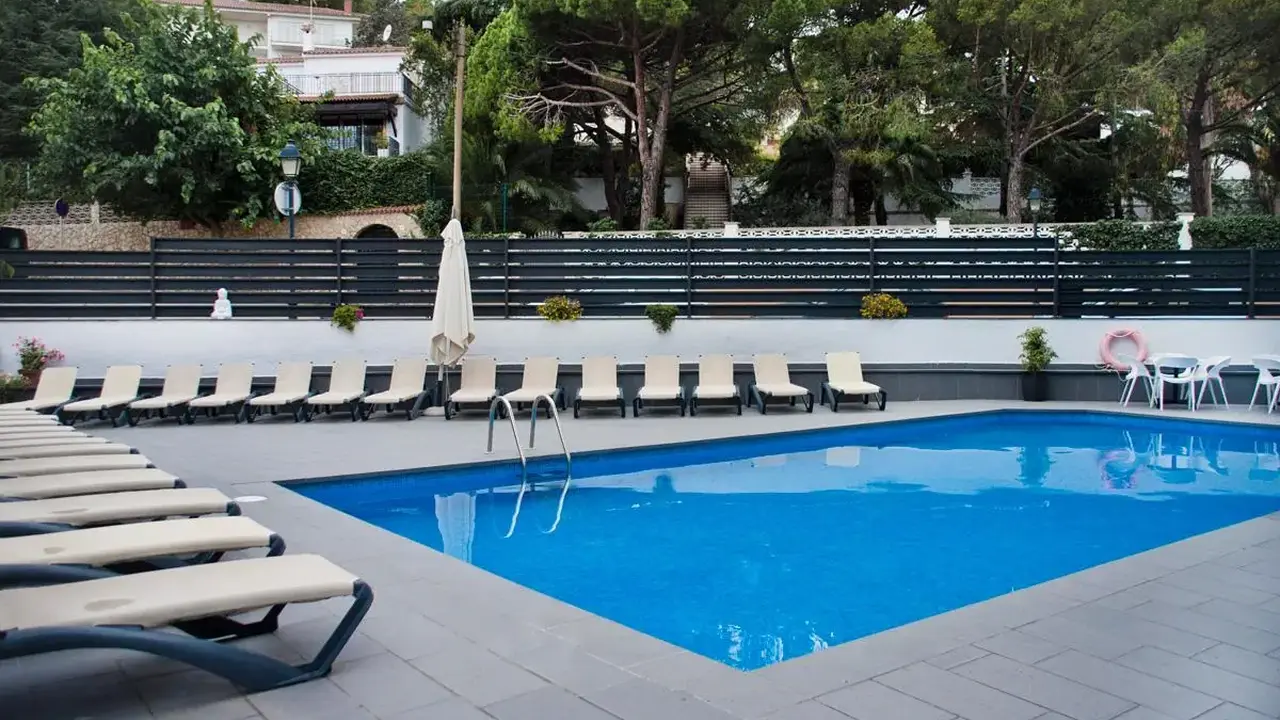 Summer Hotel