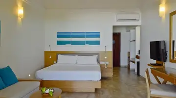 Summer Island Maldives Resort