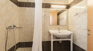 Summer View Hotel
