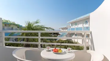 Summer View Hotel