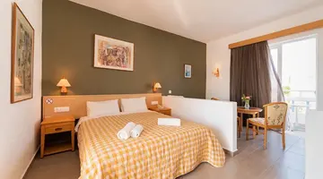 Summer View Hotel