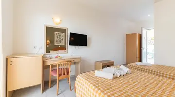 Summer View Hotel