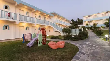 Summer View Hotel