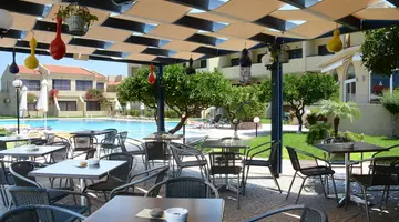 SUMMERLAND HOTEL