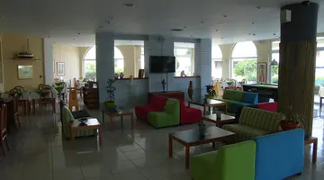 SUMMERLAND HOTEL