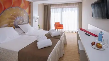 Sumus Stella and Spa