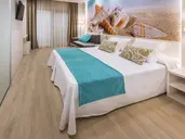 Sumus Stella and Spa