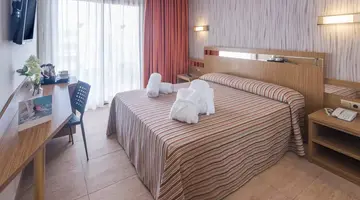 Sumus Stella and Spa