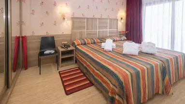 Sumus Stella and Spa