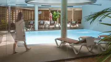 Sumus Stella and Spa
