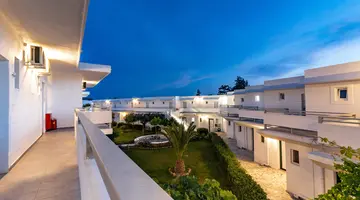 SUN BEACH LINDOS