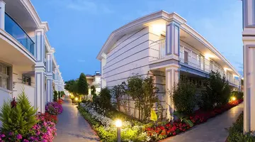 Sun Club Side