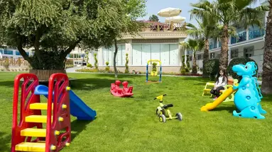 SUN CLUB SIDE
