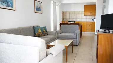 Sun Hall Beach APTS