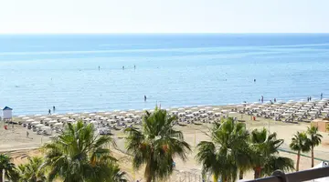 Sun Hall Beach APTS