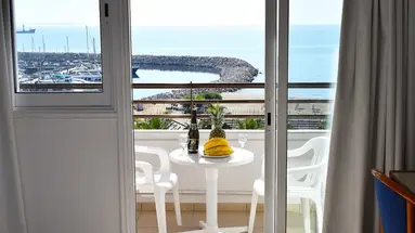 Sun Hall Beach APTS