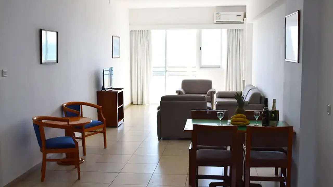 Sun Hall Beach APTS