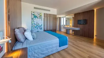 Sun Hall Hotel