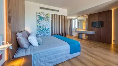 Sun Hall Hotel